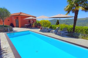 Ferienhaus in Ligurien mit Pool: Casa Rossa,.Blick auf den Pool